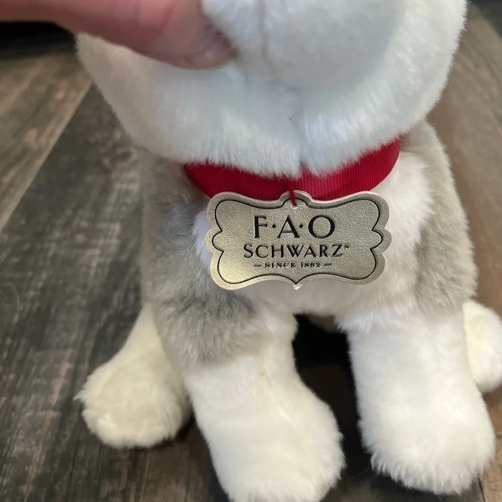 FAO Schwarz SIBERIAN‎ HUSKY Wolf Puppy Dog Plush Collar Brass Button blue eye